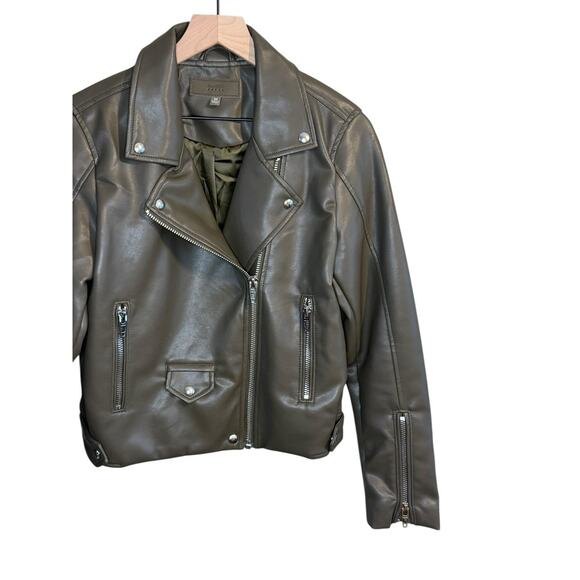 BLANKNYC Women’s Sz M Faux Leather Moto Jacket in Secret Meadow Green - Picture 3 of 11